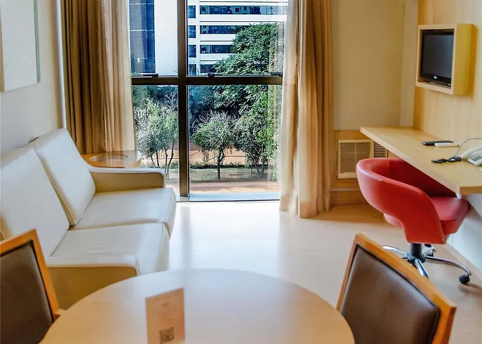 Manhattan By Mercure - 5 Minutos Do Hospital Moinhos De Vento 4* Porto Alegre