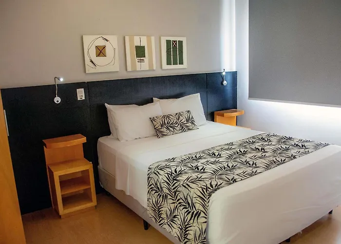 Hotel Manhattan By Mercure - 5 Minutos Do Hospital Moinhos De Vento 4*