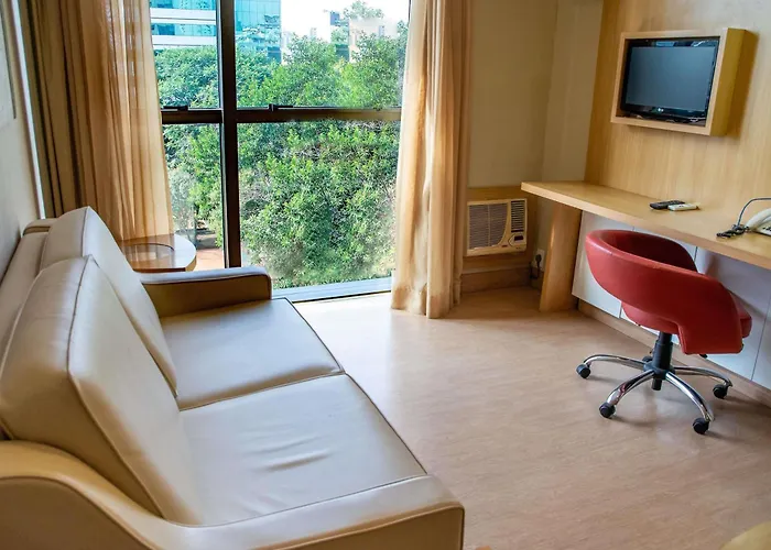 Hotel Manhattan By Mercure - 5 Minutos Do Hospital Moinhos De Vento Porto Alegre